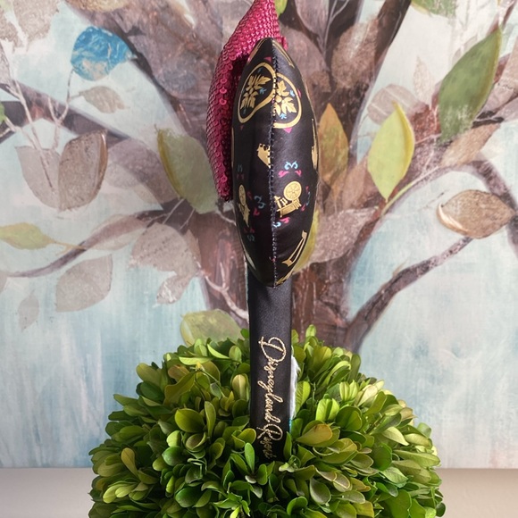 DISNEYLAND RESORT MINNIE MOUSE EAR 🩷PINK🩷 SEQUINED BOW HEADBAND 🌟EUC🌟 - Picture 7 of 17